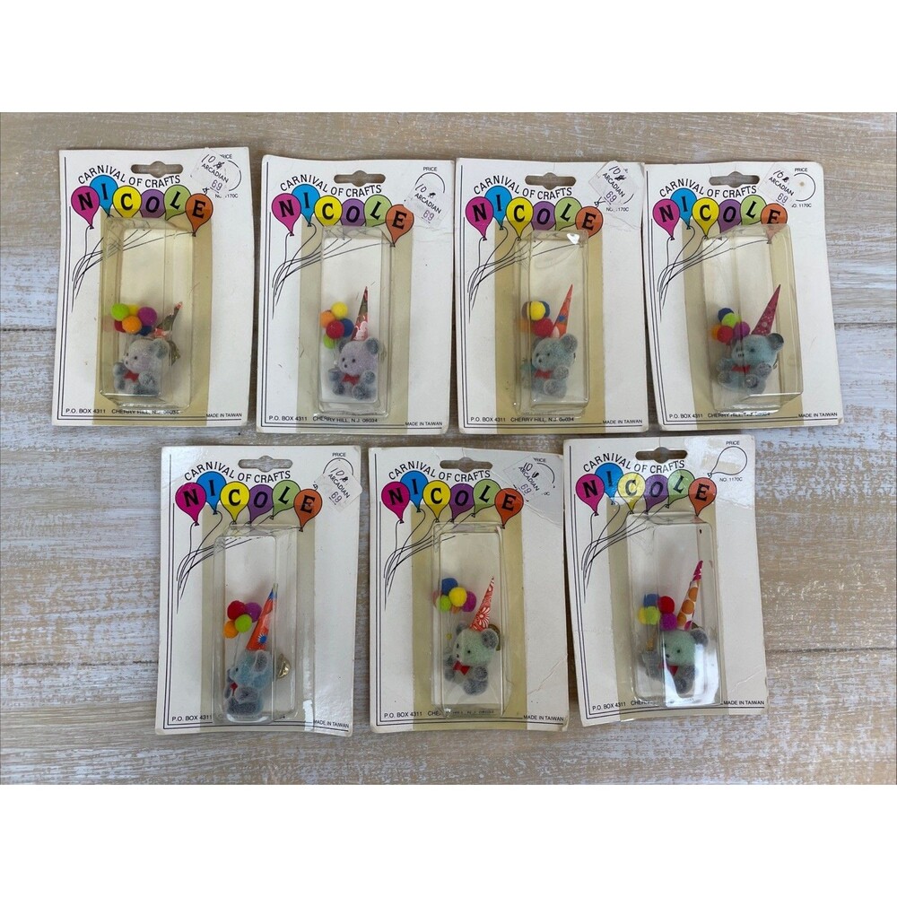 7 VTG Nicole Carnival of Crafts Mini Baby Blue Teddy Bear Pin w/ Balloons NOS